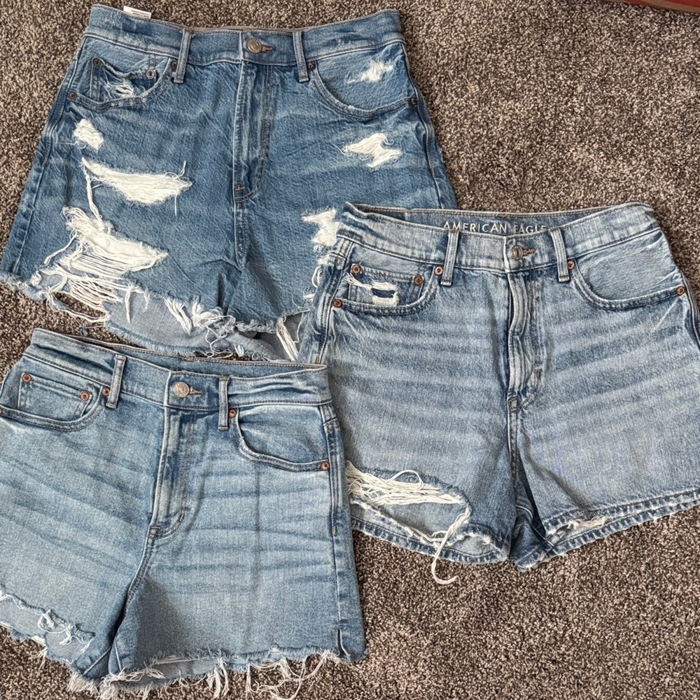 American Eagle Outfitters “Highest Rise 90’s Boyfriend Short” Jean Shorts - Lot